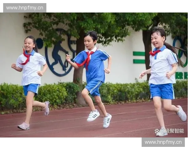 深入解析足球比赛中科学高效的补水策略与体能保障关键要点指南篇